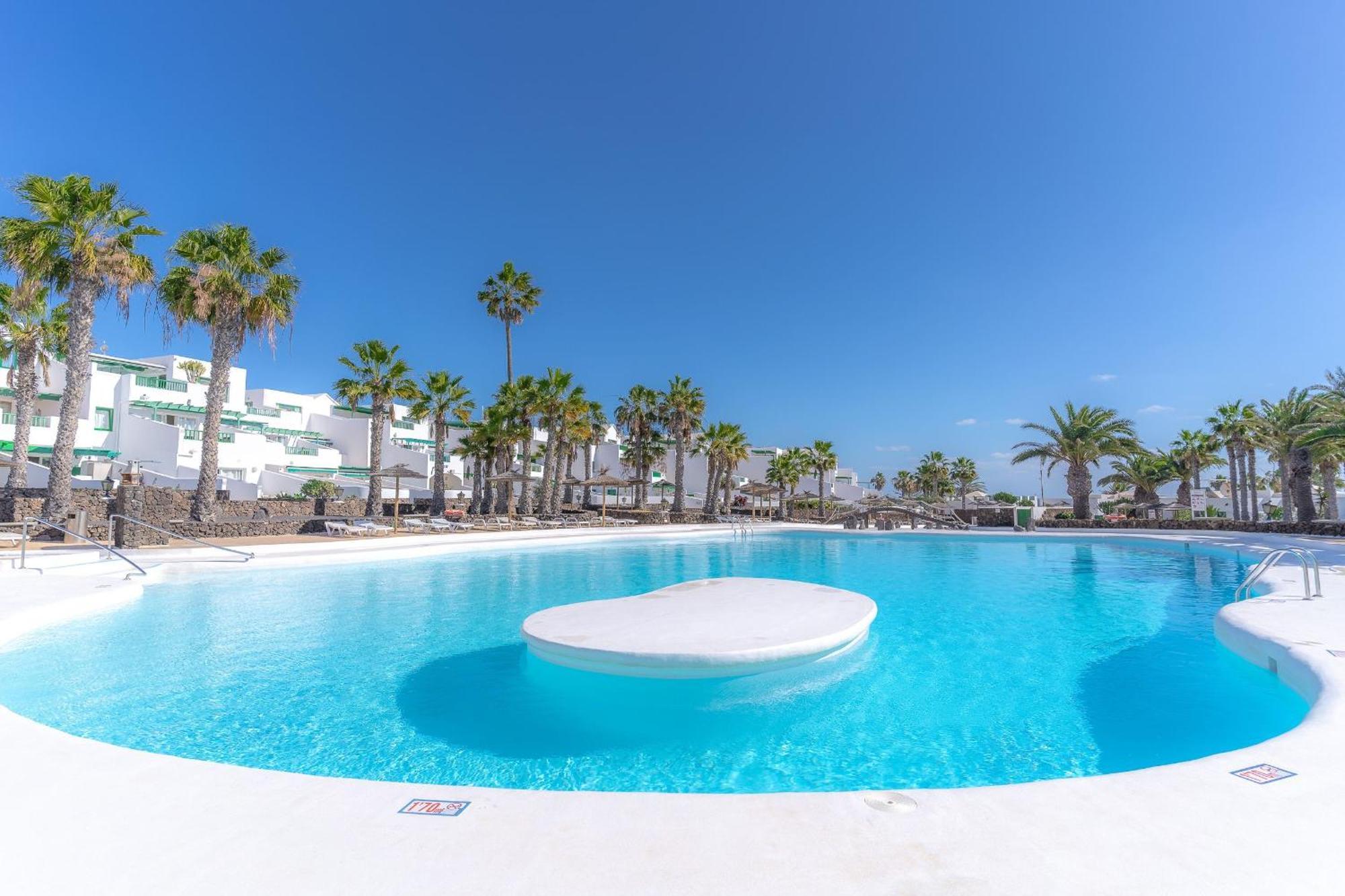 Bonito Apartamento Reformado En Las Coronas Costa Teguise Exterior photo