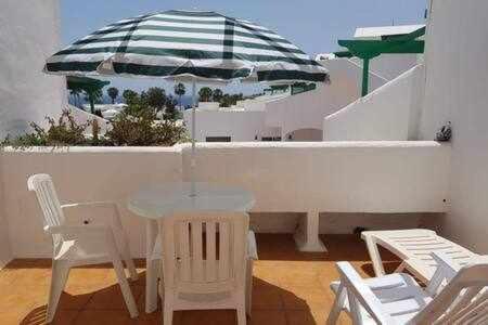 Bonito Apartamento Reformado En Las Coronas Costa Teguise Exterior photo